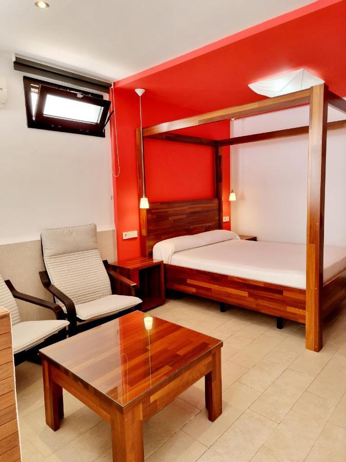 Apartamentos El Arrecife コニル・デ・ラ・フロンテラ エクステリア 写真