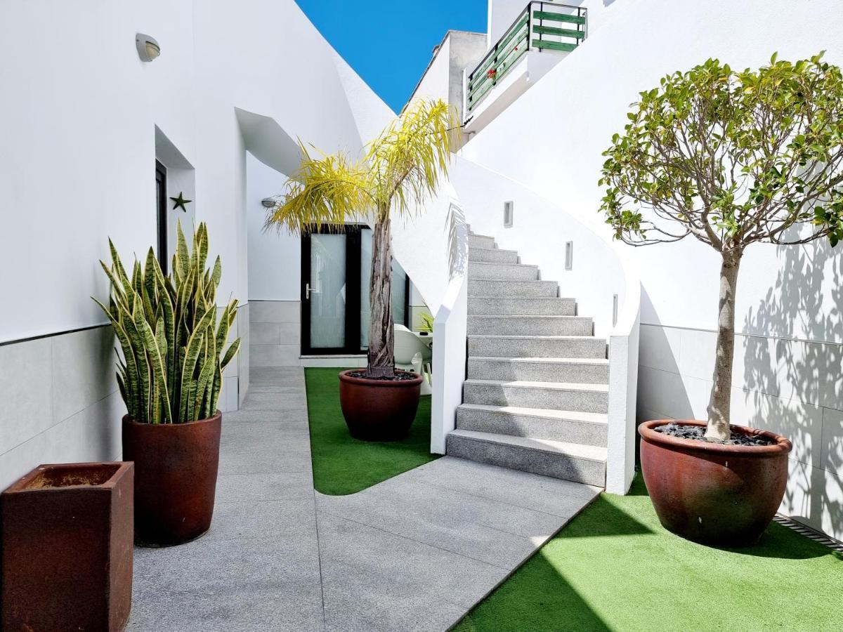 Apartamentos El Arrecife コニル・デ・ラ・フロンテラ エクステリア 写真