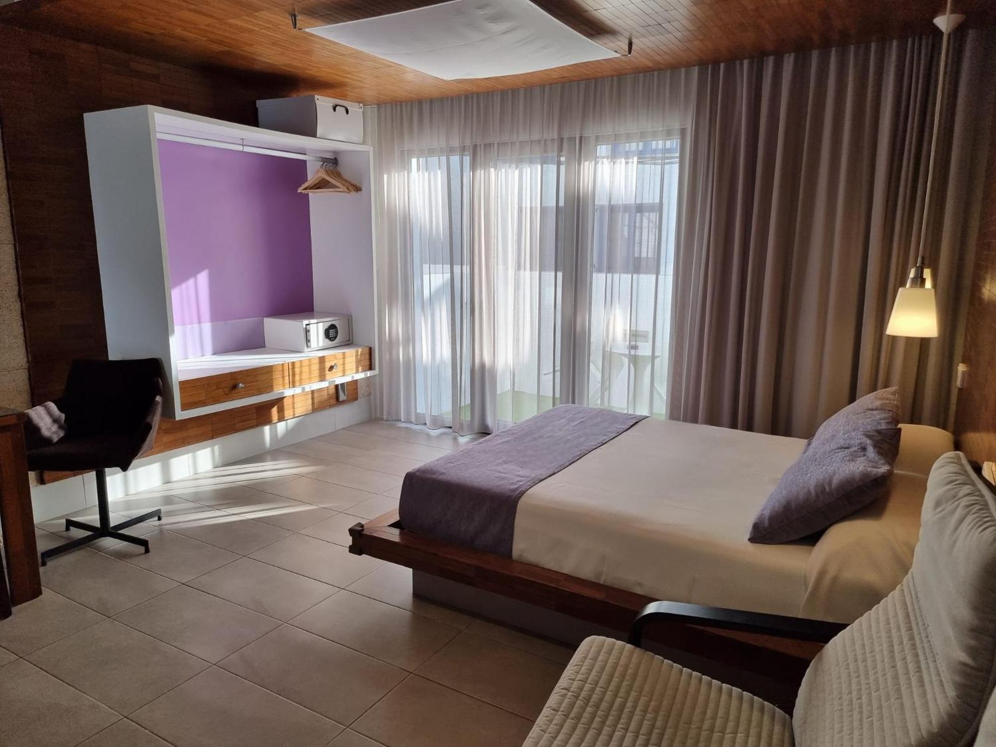 Apartamentos El Arrecife コニル・デ・ラ・フロンテラ エクステリア 写真