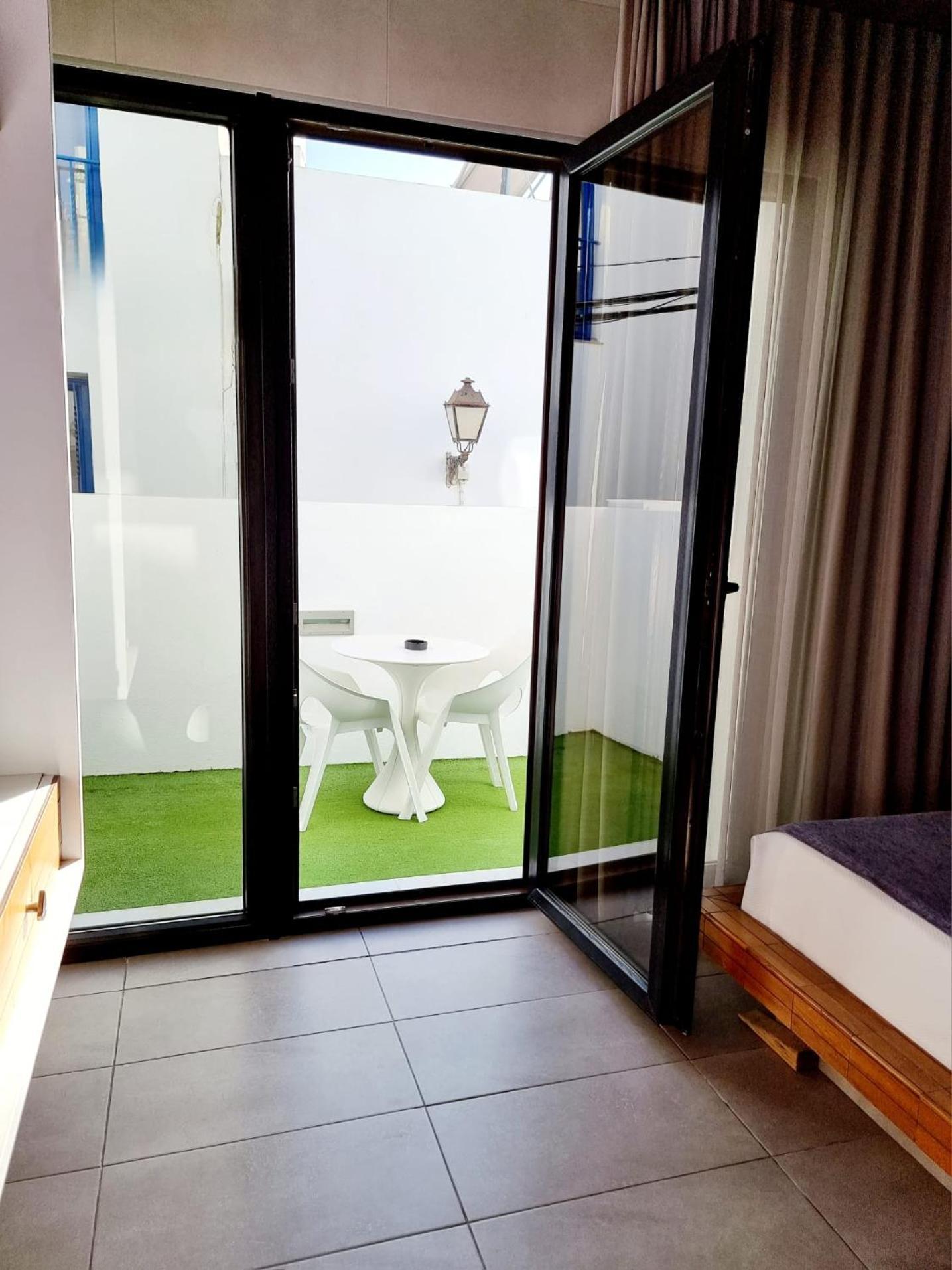 Apartamentos El Arrecife コニル・デ・ラ・フロンテラ エクステリア 写真